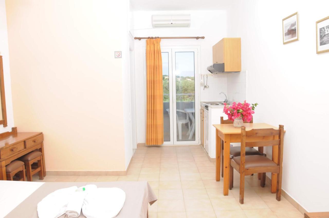 הרסוניסוס Mastorakis Hotel And Studios מראה חיצוני תמונה
