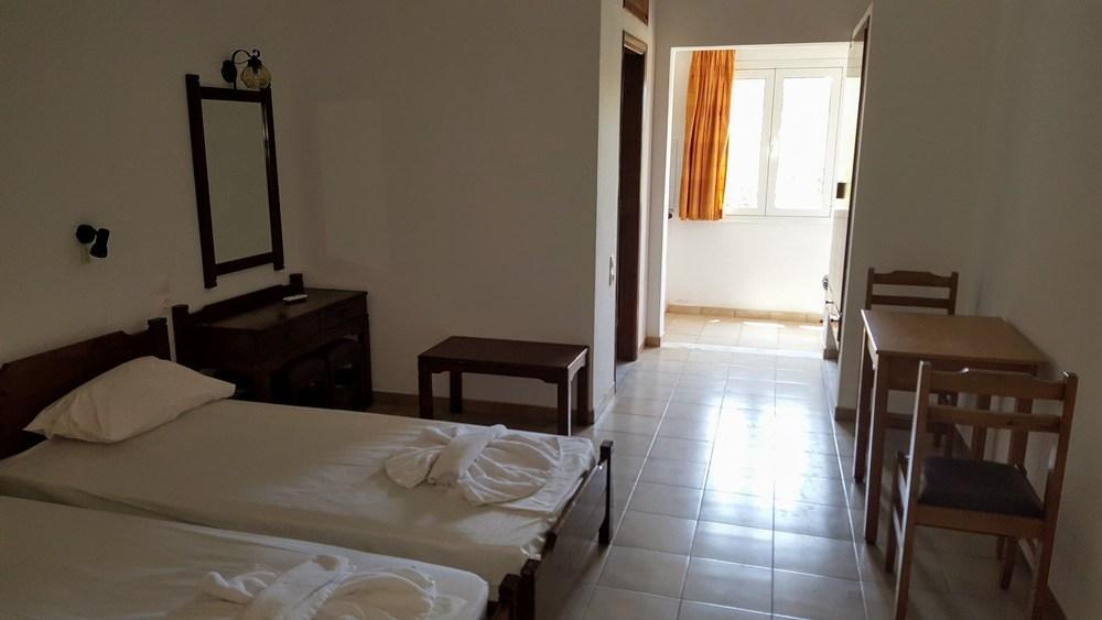 הרסוניסוס Mastorakis Hotel And Studios מראה חיצוני תמונה